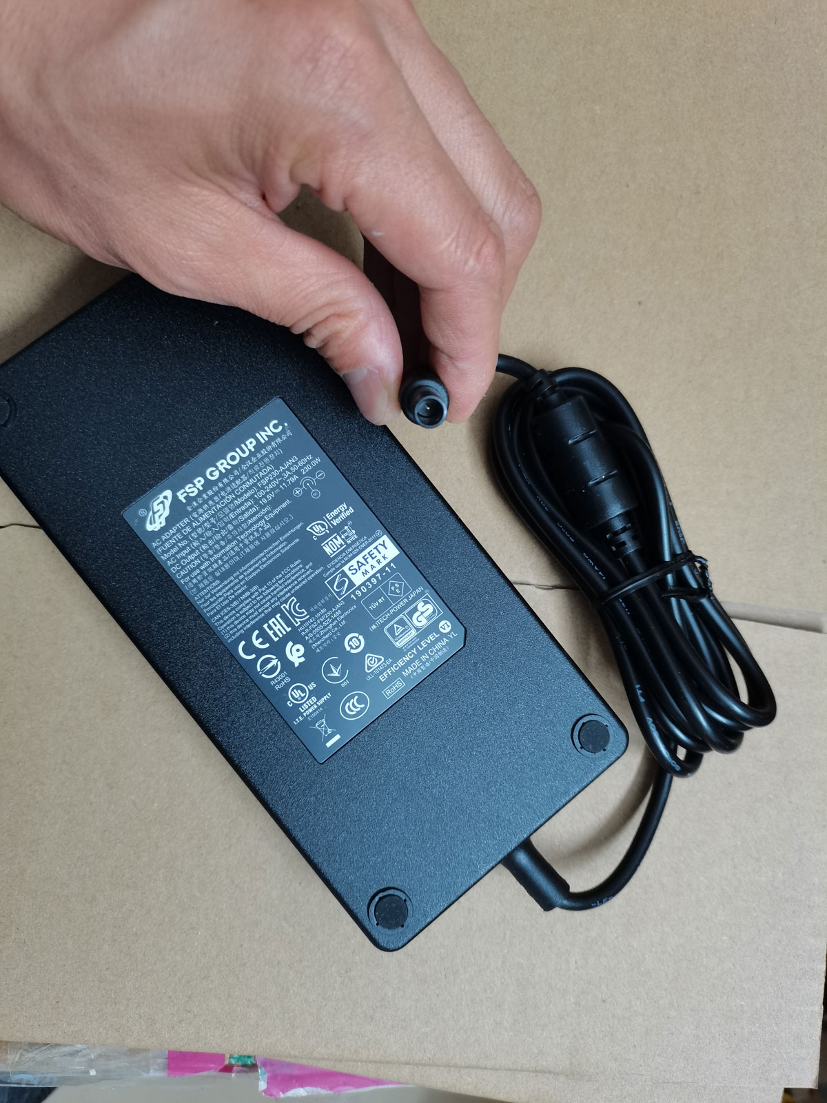 NEW Genuine Slim FSP 19.5V 11. – обзор и цена Pc Gaming Msi