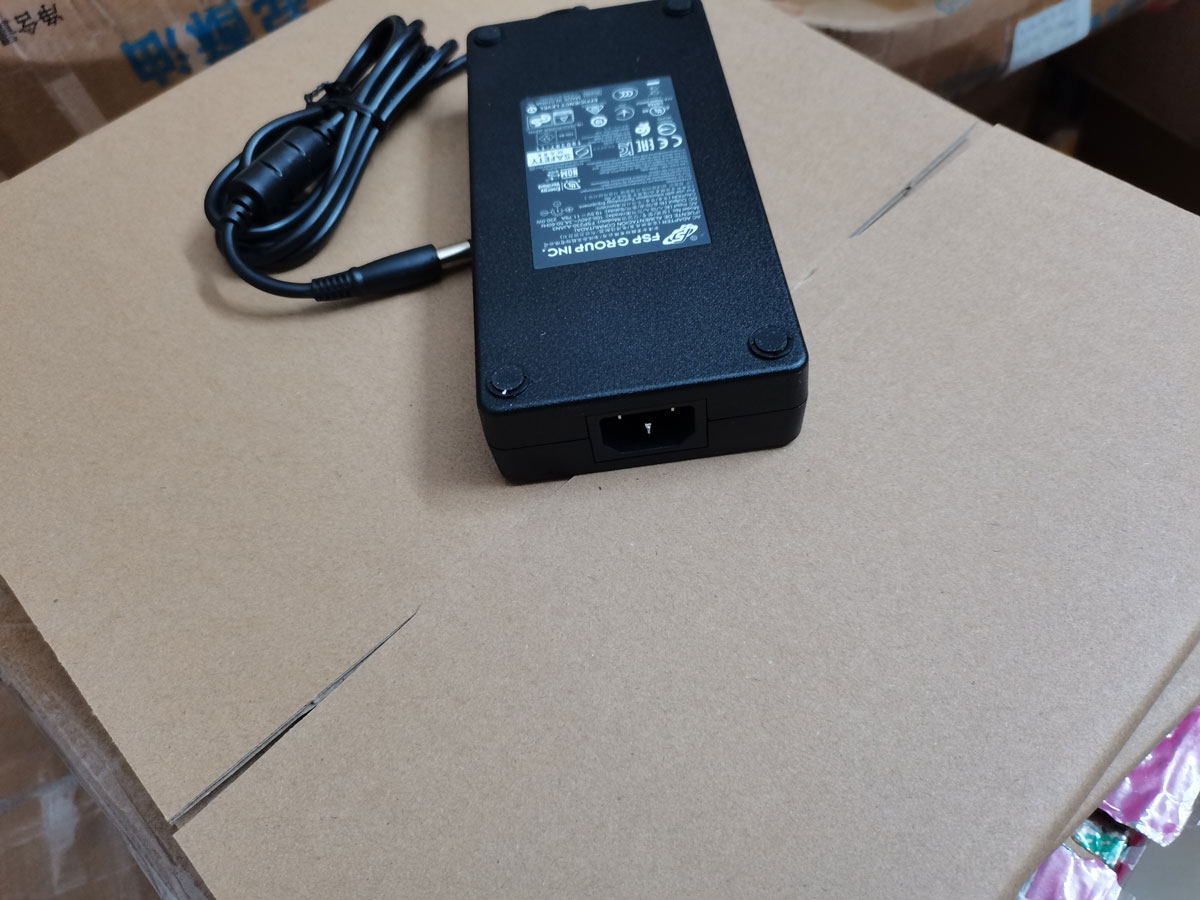 NEW Genuine Slim FSP 19.5V 11. – обзор и цена Pc Gaming Msi