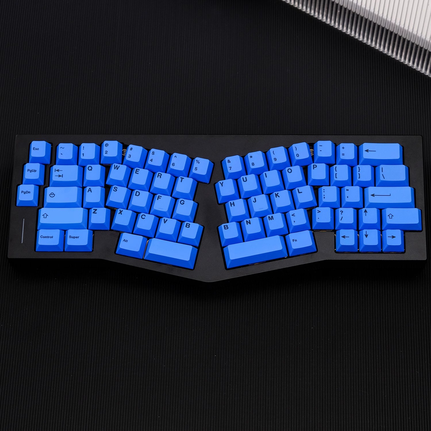155 Keys GMK RGBY Blue Keycaps – обзор и цена Stream Deck