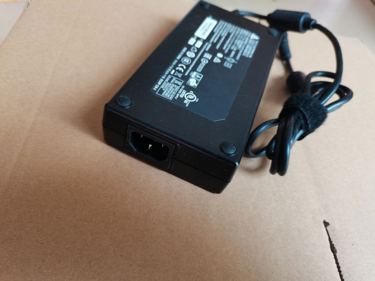 OEM Delta 230W 19.5V 11.8A ADP – обзор и цена Pc Gaming Msi